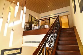 Kande Grand Land Hotel