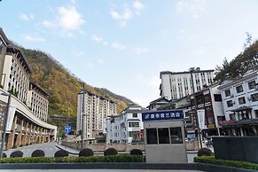 Kande Grand Land Hotel