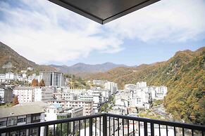 Kande Grand Land Hotel