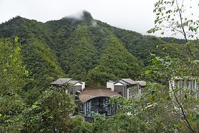 Kande Grand Land Hotel