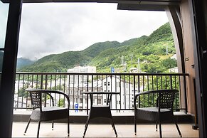 Kande Grand Land Hotel