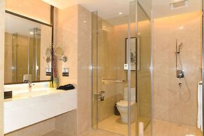 Kande Grand Land Hotel