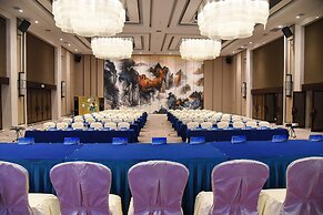 Kande Grand Land Hotel