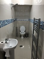 Lovely 3-bed House in Farnham Royal Slough