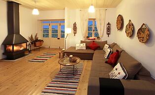 Your Traditional Holiday Cottage, Nicosia 1004