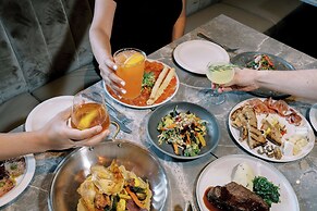 TETRA Hotel,  Autograph Collection