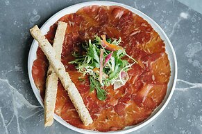 TETRA Hotel,  Autograph Collection