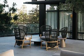 TETRA Hotel,  Autograph Collection