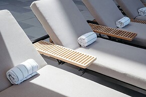 TETRA Hotel,  Autograph Collection