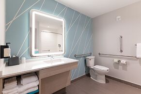 avid hotel Summerville by IHG