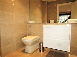 Stylish Private Double En-suite - 1
