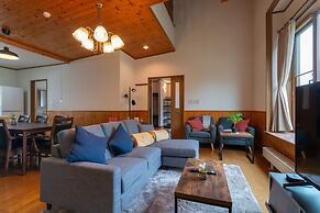 Ht House Furano by H2 Life