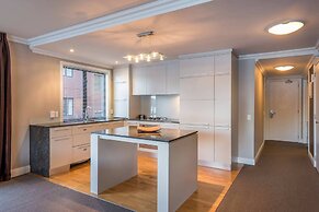 Absolute Lakefront Living 2 Bedroom