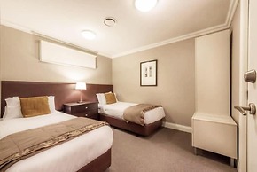 Absolute Lakefront Living 2 Bedroom