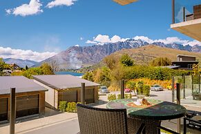 Brookside Gem Modern 2 Bedroom Apartment