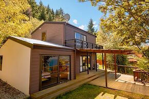 The Lodge   Plush  Quiet   Picturesque