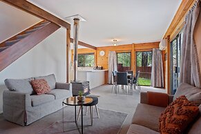 The Lodge   Plush  Quiet   Picturesque