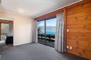 The Lodge   Plush  Quiet   Picturesque