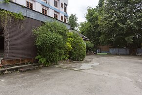 OYO 75356 Thipsiri Lodge