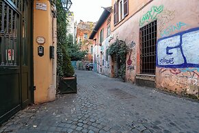 The House In Trastevere