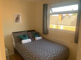 Reading 3 Bedroom apartment