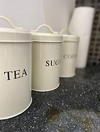 Modern 1 Bed Apartment