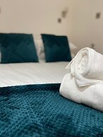 Modern 1 Bed Apartment