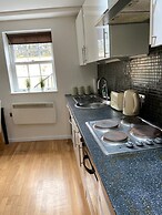 Modern 1 Bed Apartment