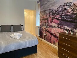 Amazing 8 bedroom apartment
