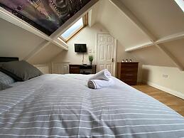 Amazing 8 bedroom apartment