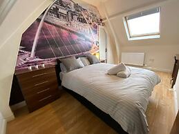 Amazing 8 bedroom apartment