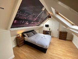 Amazing 8 bedroom apartment