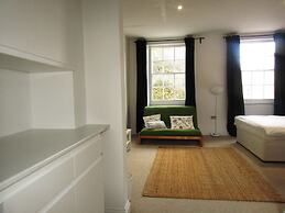 Large Private Double En-suite - 5