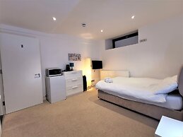 Spacious Double Room with en-suite - 2b