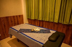 Emerald Clarks Inn Suite