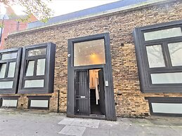 Double Room with Balcony - 3b