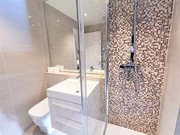 Double Room with Balcony - 3b