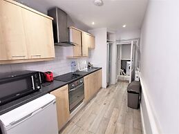 Spacious 2 bed flat in Camden