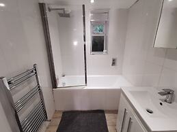 Spacious 2 bed flat in Camden