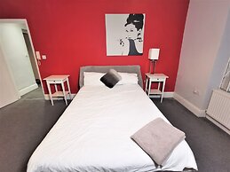 Spacious 2 bed flat in Camden