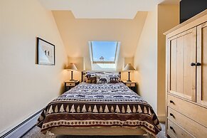 8309 Silver Mill 2 Bedroom Condo by RedAwning