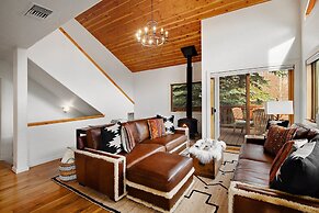 2109 B Chamonix 4 Bedroom Home by RedAwning