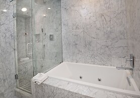 2109 B Chamonix 4 Bedroom Home by RedAwning