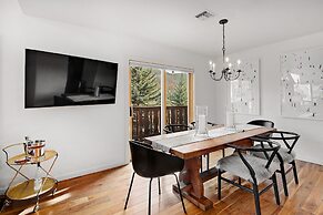 2109 B Chamonix 4 Bedroom Home by RedAwning