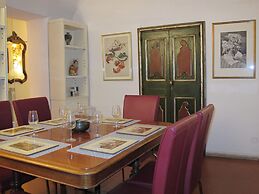 Arco in Pantheon Apartments