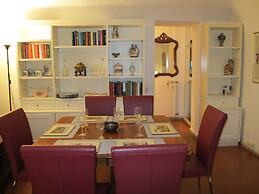 Arco in Pantheon Apartments