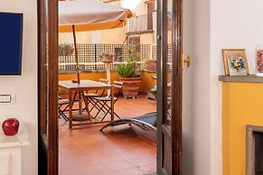 Arco in Pantheon Apartments