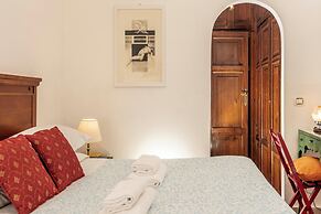 Arco in Pantheon Apartments