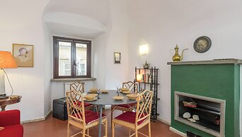 Arco in Pantheon Apartments