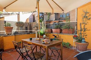 Arco in Pantheon Apartments